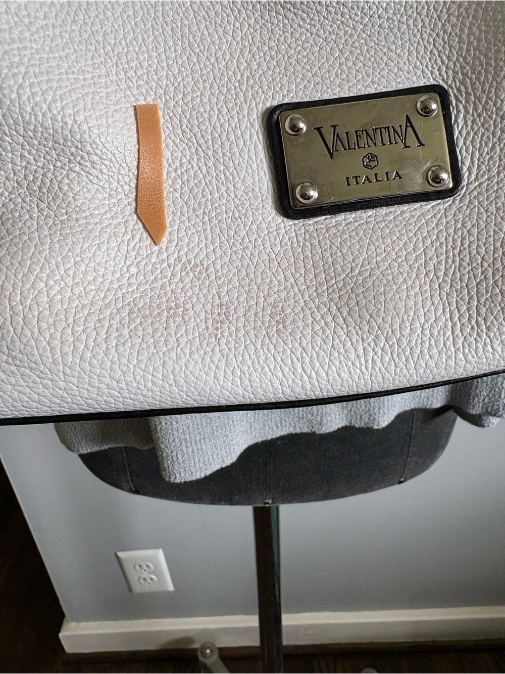 Valentina White leather hobo shoulder bag - Picture 6 of 9
